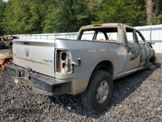 2010 Dodge Ram 2500 SLT with VIN 3D7UT2CL3AG109629, listed as a Copart auction lot 70055674 with 0 mi miles and Non Repairable. Bid and sale history available at carsss.com. Image 3.
