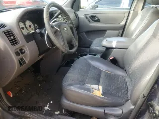 2002 Ford Escape XLS Choice z VIN 1FMYU01102KC91021, wystawiony jako Copart lot #47584065 z przebiegiem 211 589 mil mil oraz Czysty tytuł • Clean title. Historia ofert i sprzedaży dostępna na DreamBid. Obrazek 7.