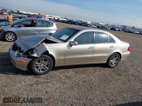 2005 Mercedes-Benz E-Class 3.2L with VIN WDBUF65J05A706096, listed as a IAAI auction lot 41482289 with 110,531 mi miles. Bid and sale history available at carsss.com. Image 14.