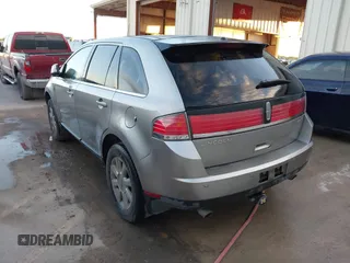 2008 Lincoln MKX with VIN 2LMDU68C88BJ17360, listed as a IAAI auction lot 42111549 with 221,191 mi miles and . Bid and sale history available at carsss.com. Image 3.
