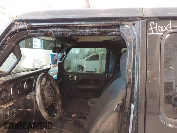 2018 Jeep Wrangler Unlimited Sport S с VIN 1C4HJXDG2JW179396, выставлен на аукционе IAAI как лот 41629534 с пробегом Не указан миль и . История ставок и продаж доступна на DreamBid. Изображение 6.