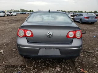 2008 Volkswagen Passat Komfort z VIN WVWAK73C68E061445, wystawiony jako Copart lot #51151354 z przebiegiem 125 198 mil mil oraz Szkoda całkowita • Salvage title. Historia ofert i sprzedaży dostępna na DreamBid. Obrazek 6.