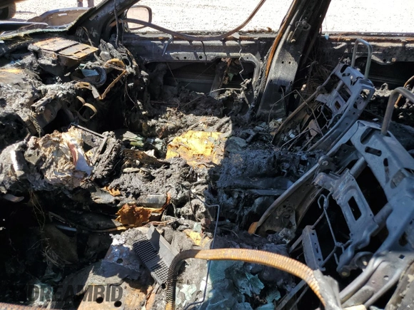 2018 Chrysler 300 S with VIN 2C3CCABG7JH293501, listed as a Copart auction lot 52521985 with Not Provided miles and Salvage Title. Bid and sale history available at DreamBid. Image 7.