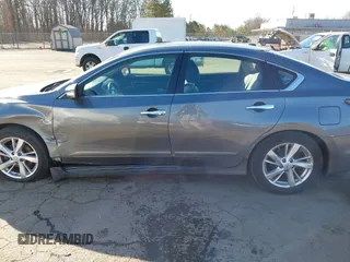 2014 Nissan Altima 2.5 with VIN 1N4AL3AP7EN240705, listed as a IAAI auction lot 41881013 with 94,455 mi miles. Bid and sale history available at carsss.com. Image 6.