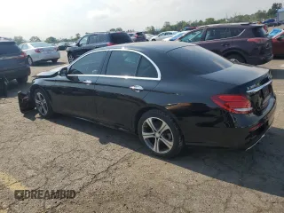 2017 Mercedes-Benz E 300 Luxury with VIN WDDZF4KB4HA156839, listed as a Copart auction lot 62692845 with 42,099 mi miles and Salvage title. Bid and sale history available at DreamBid. Image 2.