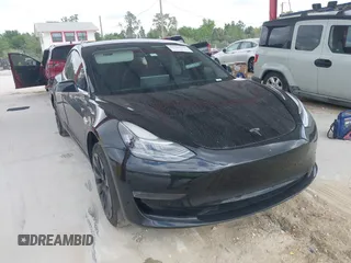 2019 Tesla Model 3 Mid Range z VIN 5YJ3E1EA3KF324053, wystawiony jako IAAI lot #41586559 z przebiegiem 132 429 mil mil oraz . Historia ofert i sprzedaży dostępna na DreamBid. Obrazek 1.