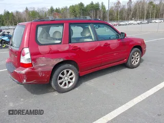 2006 Subaru Forester 2.5 X w/Premium Pkg with VIN JF1SG65676G705940, listed as a IAAI auction lot 41904234 with 194,097 mi miles. Bid and sale history available at carsss.com. Image 4.