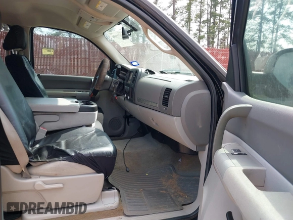 2008 GMC Sierra 1500 SLE1 z VIN 3GTEC13J48G285400, wystawiony jako IAAI lot #41777698 z przebiegiem 219 618 mil mil oraz . Historia ofert i sprzedaży dostępna na DreamBid. Obrazek 5.