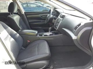 2016 Nissan Altima SR with VIN 1N4AL3AP5GC220645, listed as a IAAI auction lot 41938564 with 202,222 mi miles and . Bid and sale history available at carsss.com. Image 5.