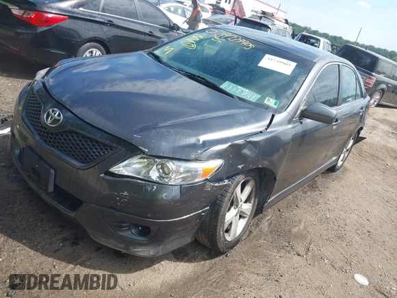 2011 Toyota Camry LE z VIN 4T1BF3EK5BU604704, wystawiony jako IAAI lot #39739905 z przebiegiem 184 706 mil mil oraz . Historia ofert i sprzedaży dostępna na DreamBid. Obrazek 16.