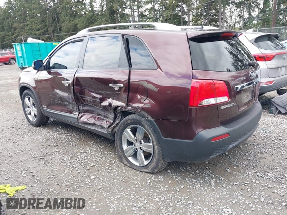 2012 Kia Sorento EX with VIN 5XYKUDA2XCG288581, listed as a IAAI auction lot 42011463 with 449,858 mi miles. Bid and sale history available at carsss.com. Image 3.