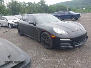 2014 Porsche Panamera with VIN WP0AA2A77EL009146, listed as a IAAI auction lot 42482035 with 192,432 mi miles and . Bid and sale history available at DreamBid. Image 1.