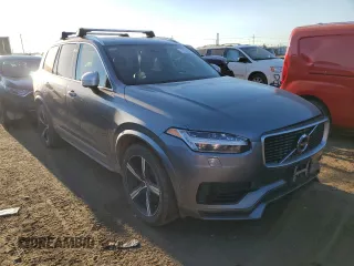 2017 Volvo XC90 R-Design with VIN YV4BC0PMXH1146563, listed as a Copart auction lot 71158264 with 89,984 mi miles and Salvage Title. Bid and sale history available at carsss.com. Image 4.