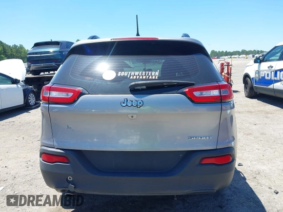 2015 Jeep Cherokee Sport z VIN 1C4PJLAB4FW730836, wystawiony jako IAAI lot #42517979 z przebiegiem 144 383 mil mil oraz . Historia ofert i sprzedaży dostępna na DreamBid. Obrazek 16.