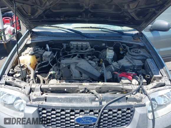 2005 Ford Escape XLT with VIN 1FMYU93175KC21568, listed as a IAAI auction lot 42581547 with 134,721 mi miles and . Bid and sale history available at DreamBid. Image 10.