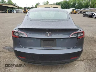 2023 Tesla Model 3 z VIN 5YJ3E1EA4PF627477, wystawiony jako Copart lot #58573825 z przebiegiem 19 018 mil mil oraz Szkoda całkowita • Salvage title. Historia ofert i sprzedaży dostępna na DreamBid. Obrazek 6.