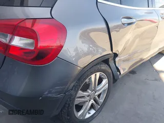 2015 Mercedes-Benz GLA 250 z VIN WDCTG4EB5FJ134607, wystawiony jako IAAI lot #41850309 z przebiegiem Nie podano mil oraz . Historia ofert i sprzedaży dostępna na DreamBid. Obrazek 11.
