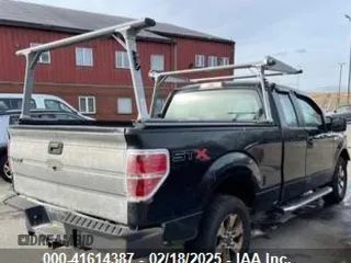 2013 Ford F-150 XL z VIN 1FTFX1EF3DFA70846, wystawiony jako IAAI lot #41614387 z przebiegiem 138 181 mil mil oraz . Historia ofert i sprzedaży dostępna na DreamBid. Obrazek 4.