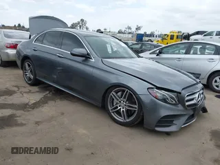 2018 Mercedes-Benz E 300 с VIN WDDZF4JBXJA477047, выставлен на аукционе IAAI как лот 42075763 с пробегом 62 843 миль миль и . История ставок и продаж доступна на DreamBid. Изображение 1.