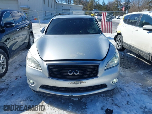 2013 Infiniti M z VIN JN1BY1AR6DM602407, wystawiony jako IAAI lot #41617455 z przebiegiem 99 195 mil mil oraz . Historia ofert i sprzedaży dostępna na DreamBid. Obrazek 12.