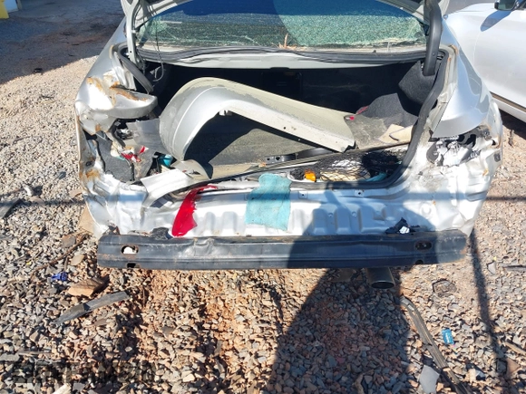 2004 Lexus ES 350 with VIN JTHBA30G440013021, listed as a IAAI auction lot 42064376 with 171,206 mi miles and . Bid and sale history available at DreamBid. Image 6.