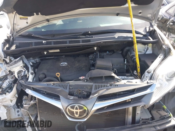 2019 Toyota Sienna XLE Auto Access Seat with VIN 5TDYZ3DC5KS011283, listed as a IAAI auction lot 41569183 with 140,456 mi miles. Bid and sale history available at carsss.com. Image 10.