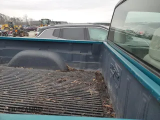 1995 Chevrolet Silverado 1500 with VIN 1GCEK14K0SZ257742, listed as a Copart auction lot 42437355 with 183,760 mi miles and Salvage Title. Bid and sale history available at DreamBid. Image 10.