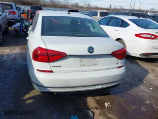 2016 Volkswagen Passat 1.8T S with VIN 1VWAS7A35GC015437, listed as a IAAI auction lot 41403316 with 167,873 mi miles. Bid and sale history available at carsss.com. Image 16.