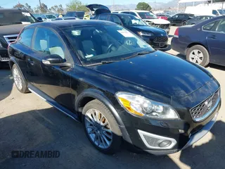 2011 Volvo C30 with VIN YV1672MKXB2191263, listed as a IAAI auction lot 41879351 with 140,522 mi miles. Bid and sale history available at carsss.com. Image 1.