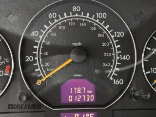 2002 Mercedes-Benz SL-Class with VIN WDBFA68FX2F204564, listed as a Copart auction lot 41923605 with 12,730 mi miles and Clean Title. Bid and sale history available at carsss.com. Image 8.