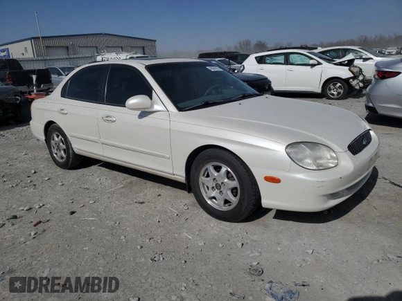 2001 Hyundai Sonata GLS with VIN KMHWF35V91A466774, listed as a Copart auction lot 48985565 with 98,648 mi miles and Clean Title. Bid and sale history available at carsss.com. Image 4.