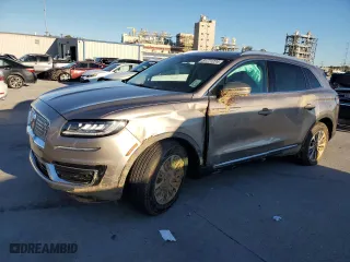 2020 Lincoln Nautilus Standard with VIN 2LMPJ6J90LBL28582, listed as a Copart auction lot 81771224 with 68,204 mi miles and Salvage Title. Bid and sale history available at carsss.com. Image 1.
