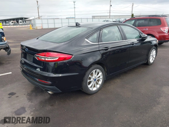 2019 Ford Fusion SE with VIN 3FA6P0HD8KR179507, listed as a IAAI auction lot 41701833 with 54,632 mi miles. Bid and sale history available at carsss.com. Image 4.