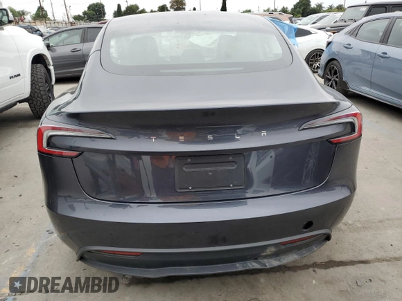 2024 Tesla Model 3 z VIN 5YJ3E1EA6RF773141, wystawiony jako Copart lot #61399385 z przebiegiem 9 245 mil mil oraz Szkoda całkowita • Salvage title. Historia ofert i sprzedaży dostępna na DreamBid. Obrazek 6.