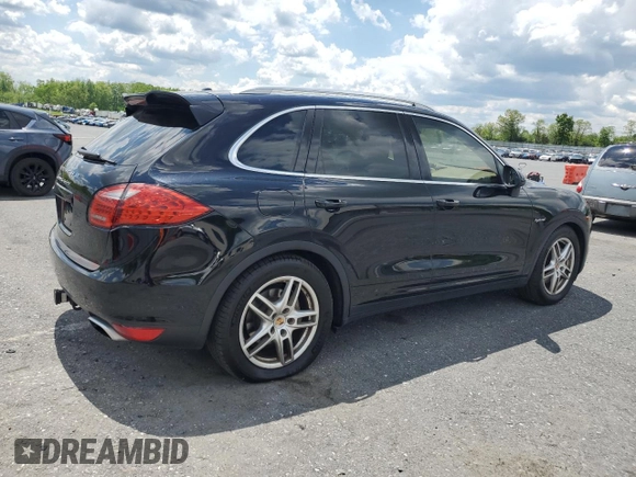 2013 Porsche Cayenne S Hybrid с VIN WP1AE2A2XDLA15786, выставлен на аукционе Copart как лот 56371085 с пробегом 96 322 миль миль и Чистый • Clean title. История ставок и продаж доступна на DreamBid. Изображение 3.