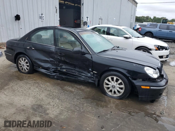 2004 Hyundai Sonata GLS with VIN KMHWF35H94A051940, listed as a Copart auction lot 73326044 with 88,452 mi miles and Salvage Title. Bid and sale history available at carsss.com. Image 4.