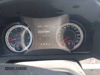 2019 Ram 1500 Big Horn z VIN 1C6RR7TT4KS516856, wystawiony jako IAAI lot #42479156 z przebiegiem 140 579 mil mil oraz . Historia ofert i sprzedaży dostępna na DreamBid. Obrazek 7.