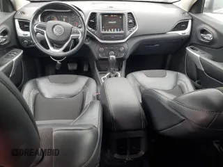 2018 Jeep Cherokee Latitude Plus with VIN 1C4PJLLB7JD605475, listed as a Copart auction lot 81552074 with 43,026 mi miles and Salvage title. Bid and sale history available at DreamBid. Image 8.