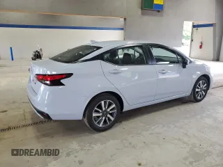 2025 Nissan Versa SV z VIN 3N1CN8EV5SL820942, wystawiony jako Copart lot #58653855 z przebiegiem 8 494 mil mil oraz Szkoda całkowita • Salvage title. Historia ofert i sprzedaży dostępna na DreamBid. Obrazek 3.