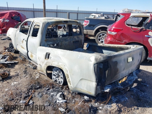 2022 Toyota Tacoma SR with VIN 3TYRX5GN3NT062552, listed as a IAAI auction lot 41501423 with Not provided miles and . Bid and sale history available at DreamBid. Image 3.