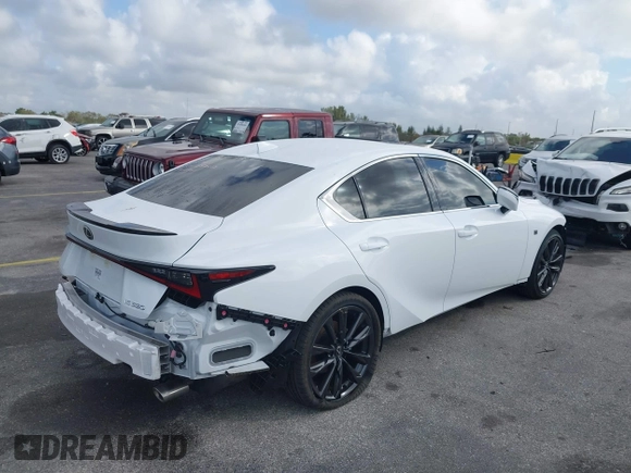 2024 Lexus IS 350 F Sport z VIN JTHBZ1B23R5080900, wystawiony jako IAAI lot #41435528 z przebiegiem 4 239 mil mil oraz . Historia ofert i sprzedaży dostępna na DreamBid. Obrazek 4.