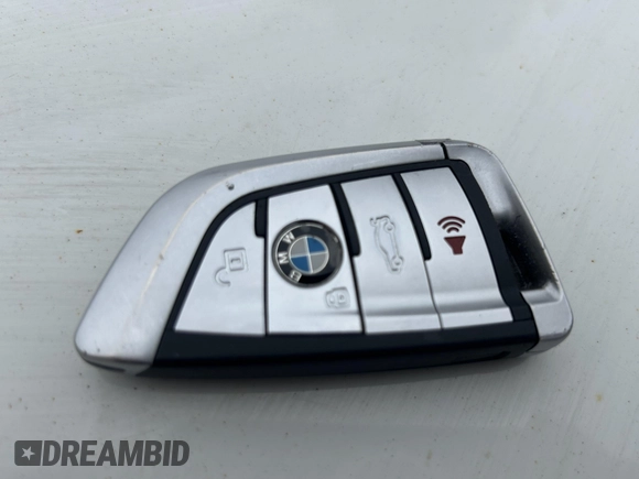 2013 BMW 7 Series 750Li xDrive with VIN WBAYF8C5XDD139832, listed as a IAAI auction lot 42487869 with 149,480 mi miles and . Bid and sale history available at DreamBid. Image 11.