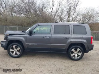 2017 Jeep Patriot High Altitude with VIN 1C4NJRFB1HD133273, listed as a IAAI auction lot 41941140 with 145,573 mi miles. Bid and sale history available at carsss.com. Image 15.