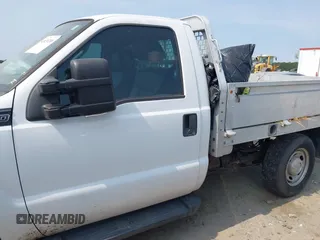 2015 Ford F-250 XL с VIN 1FDBF2A67FEC83574, выставлен на аукционе IAAI как лот 42420200 с пробегом Не указан миль и . История ставок и продаж доступна на DreamBid. Изображение 13.