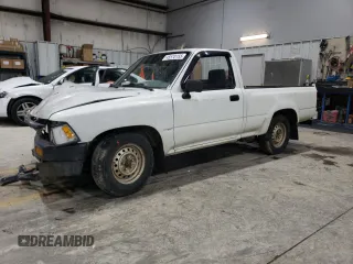 1995 Toyota Pickup with VIN 4TARN81A7SZ325026, listed as a Copart auction lot 45570155 with 216,497 mi miles and Salvage title. Bid and sale history available at DreamBid. Image 1.