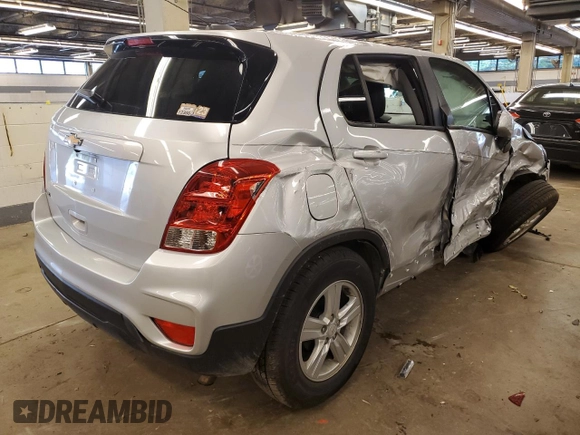 2020 Chevrolet Trax LS z VIN KL7CJKSBXLB029659, wystawiony jako Copart lot #48119455 z przebiegiem 57 322 mil mil oraz Szkoda całkowita • Salvage title. Historia ofert i sprzedaży dostępna na DreamBid. Obrazek 5.