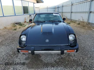 1981 Datsun 280ZX z VIN JN1HZ04S8BX265704, wystawiony jako Copart lot #71597844 z przebiegiem 251 218 mil mil oraz Tytuł czysty. Historia ofert i sprzedaży dostępna na DreamBid. Obrazek 5.