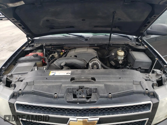 2007 Chevrolet Suburban LTZ with VIN 3GNFC16057G109940, listed as a Copart auction lot 49173865 with 205,133 mi miles and Salvage title. Bid and sale history available at DreamBid. Image 12.