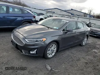 2019 Ford Fusion Energi Titanium with VIN 3FA6P0SU9KR212796, listed as a Copart auction lot 85312084 with 18,699 mi miles and Non Repairable. Bid and sale history available at carsss.com. Image 1.