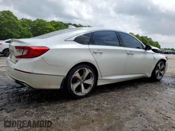2019 Honda Accord Touring with VIN 1HGCV2F94KA033470, listed as a Copart auction lot 54339055 with 141,331 mi miles and Salvage title. Bid and sale history available at DreamBid. Image 3.
